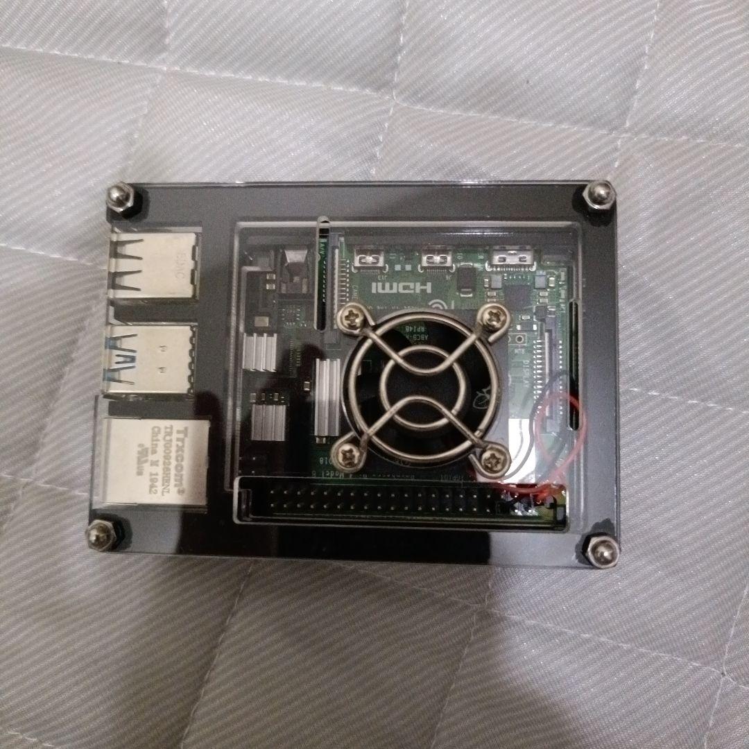Raspberry Pi 4 ケース 冷却ファン付き