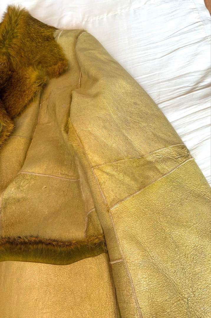 新品未使用タグ付 GILLES RICARTイエロー 毛皮ジャケット L コート 新品未使用タグ付 GILLES RICARTイエロー 毛皮ジャケット L コート