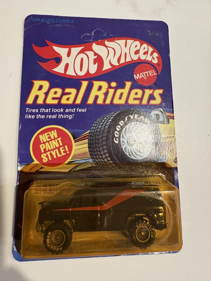 旧いHot Wheels Baja Breaker 1983年製ミニカー
