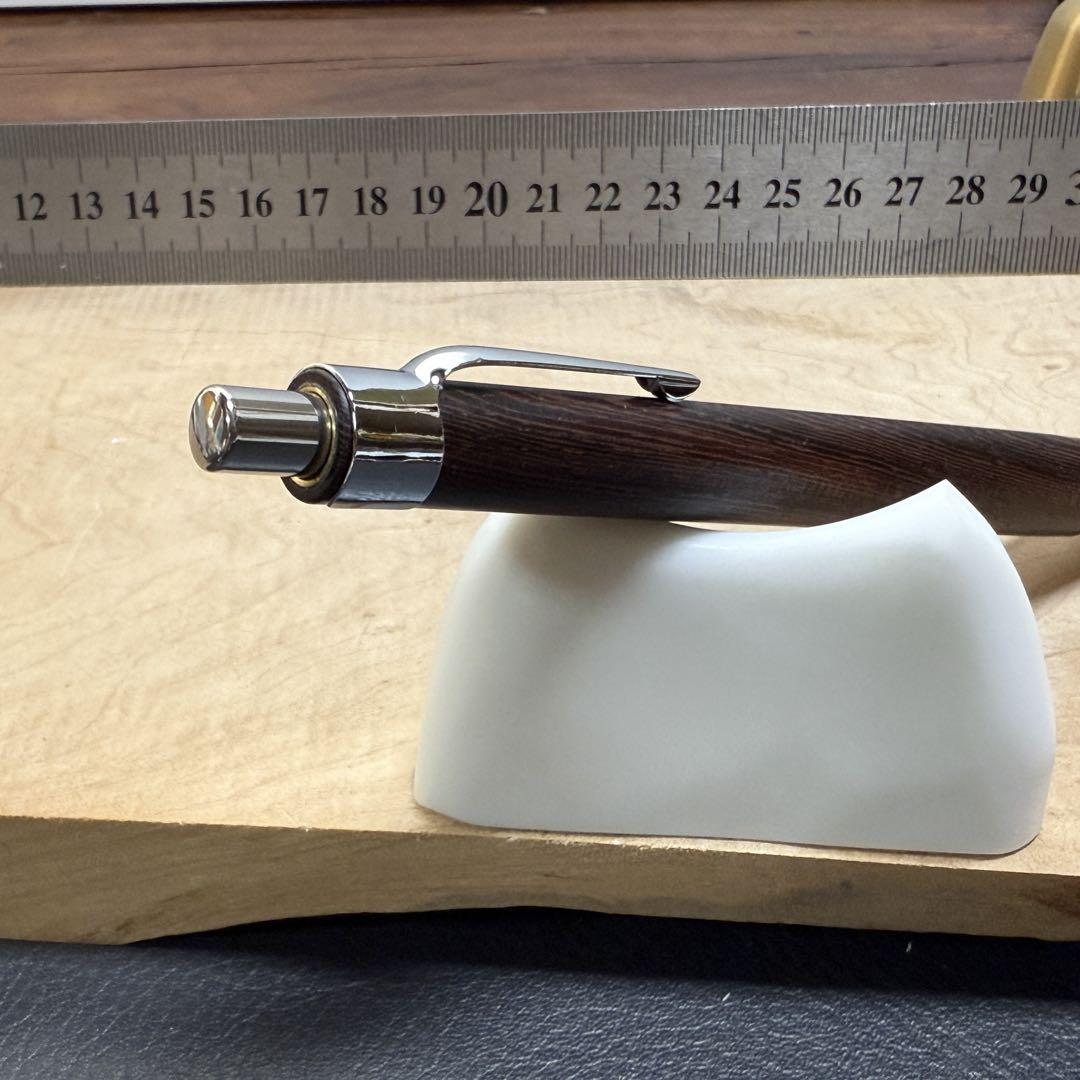 40アンボイナ紅白　木製キャップ付シャーペン　最強低重心ローレット　真鍮 PILOT（文具） 【在庫品】パイロット万年筆 キャップレス 木軸