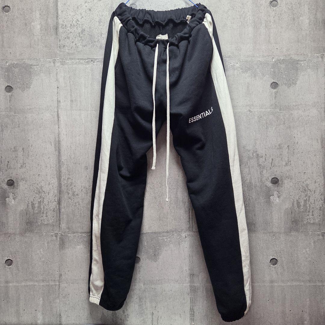 ESSENTIALS スウェットパンツ ＸＬサイズ