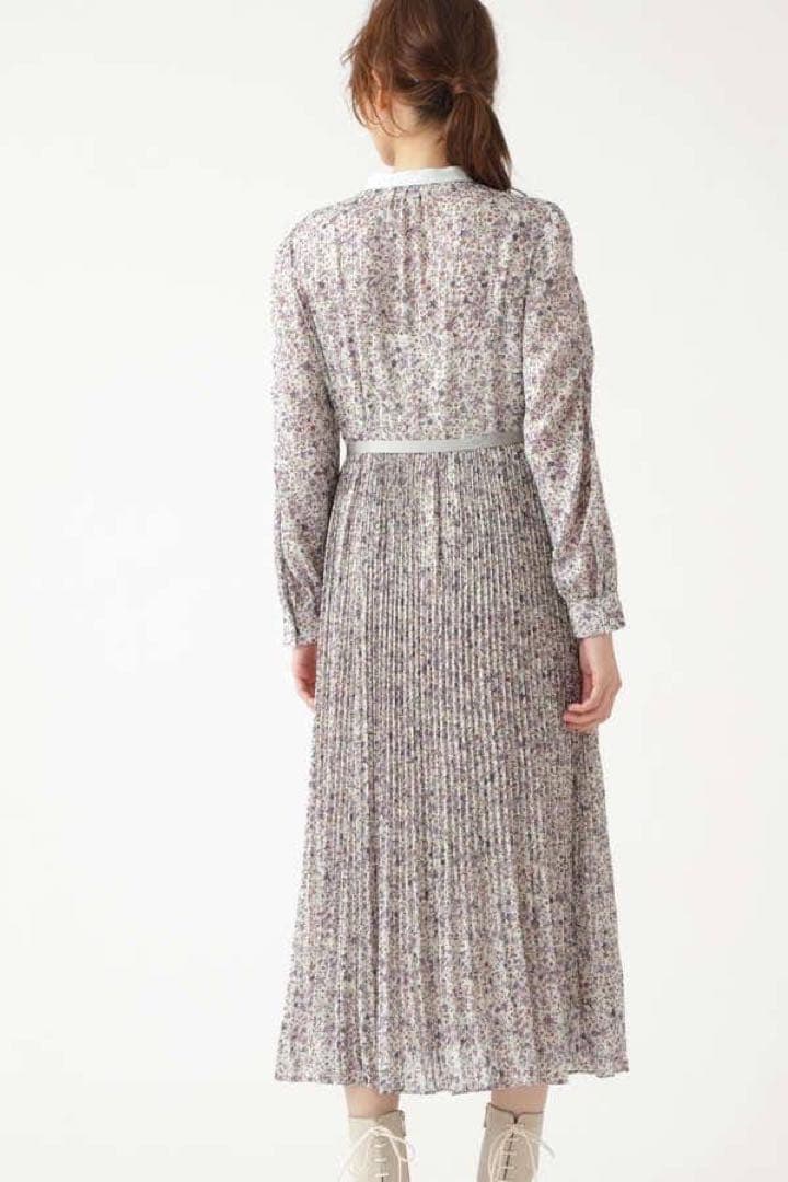 メール便送料無料05 2022SS □ ジルスチュアート サニーフラワー