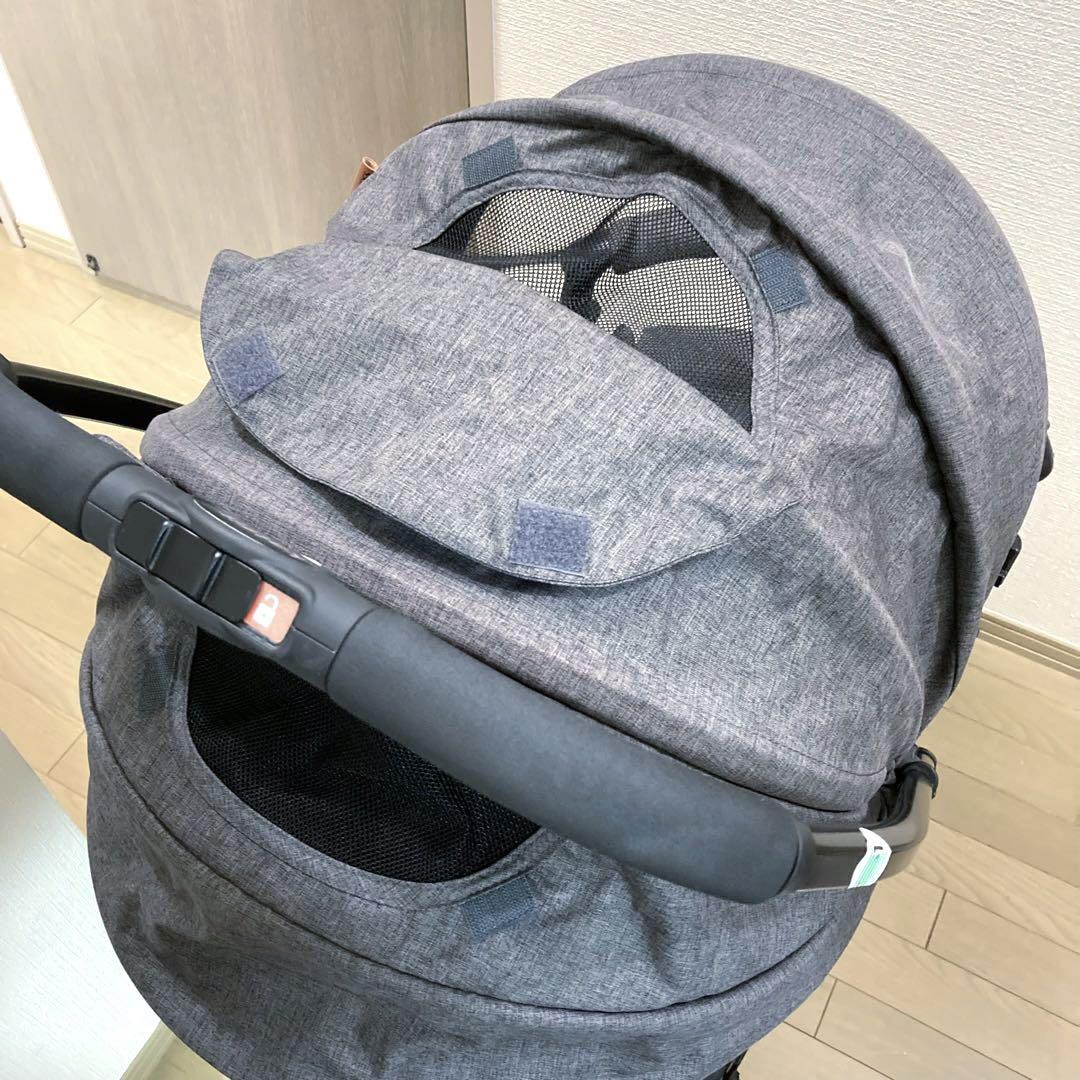 カルフィットグラン　ベビーカー　グレー