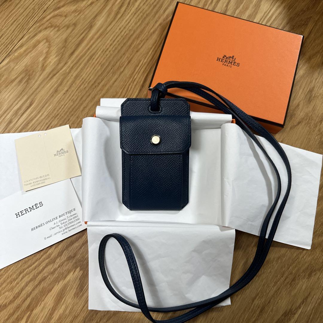 HERMÈS シティ カードホルダー ネックストラップ - メルカリ