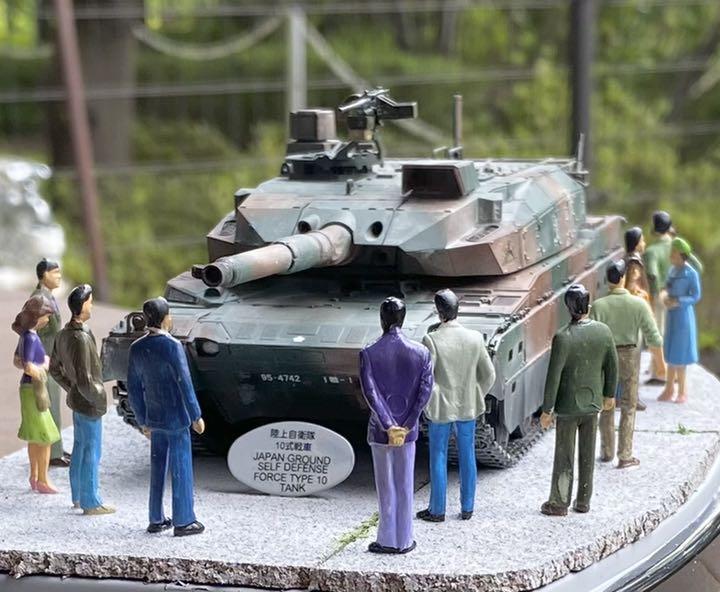 値下げ 完成品プラモデル1/48タミヤ製陸上自衛隊10式戦車展示場バージョン