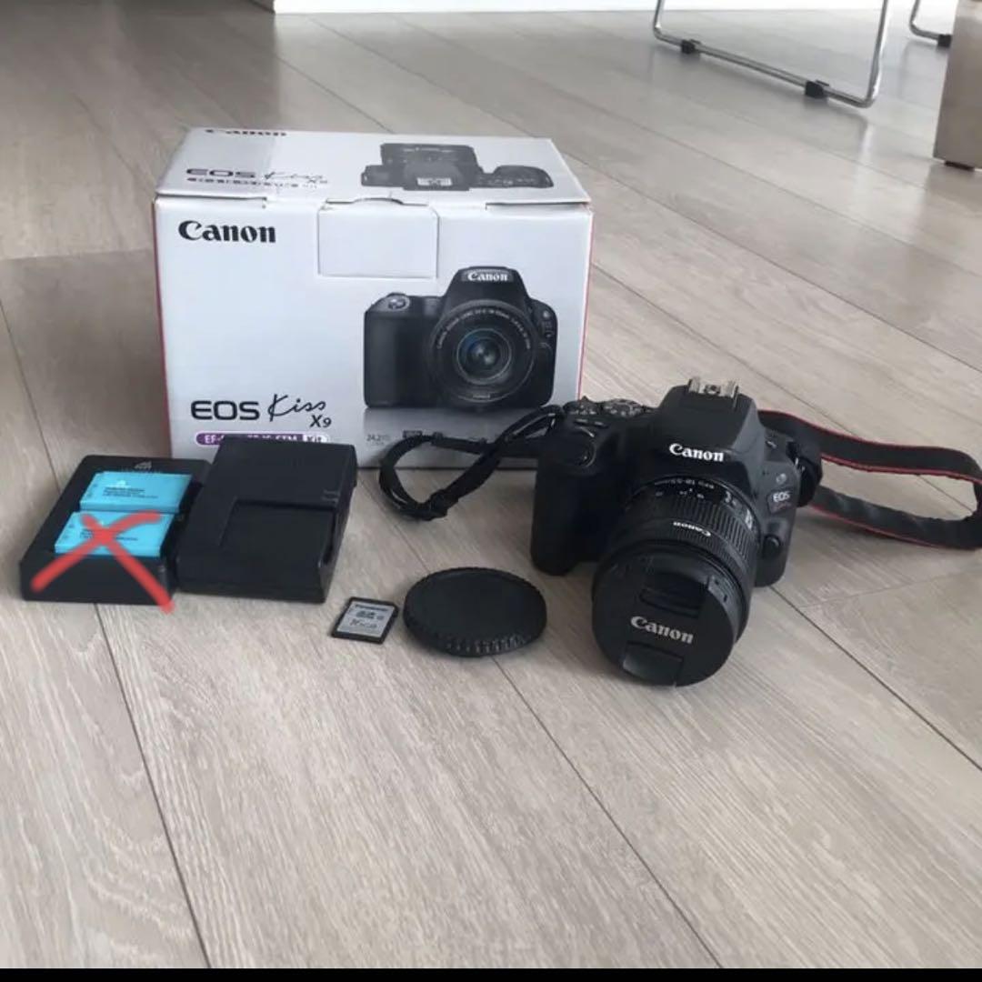 EOS KISS X9