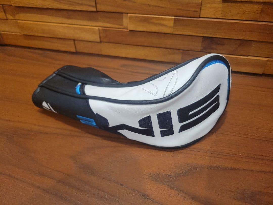 TaylorMade SIM2 MAX フェアウェイウッド 18° SR TaylorMade SIM2 MAX フェアウェイウッド 18° SR