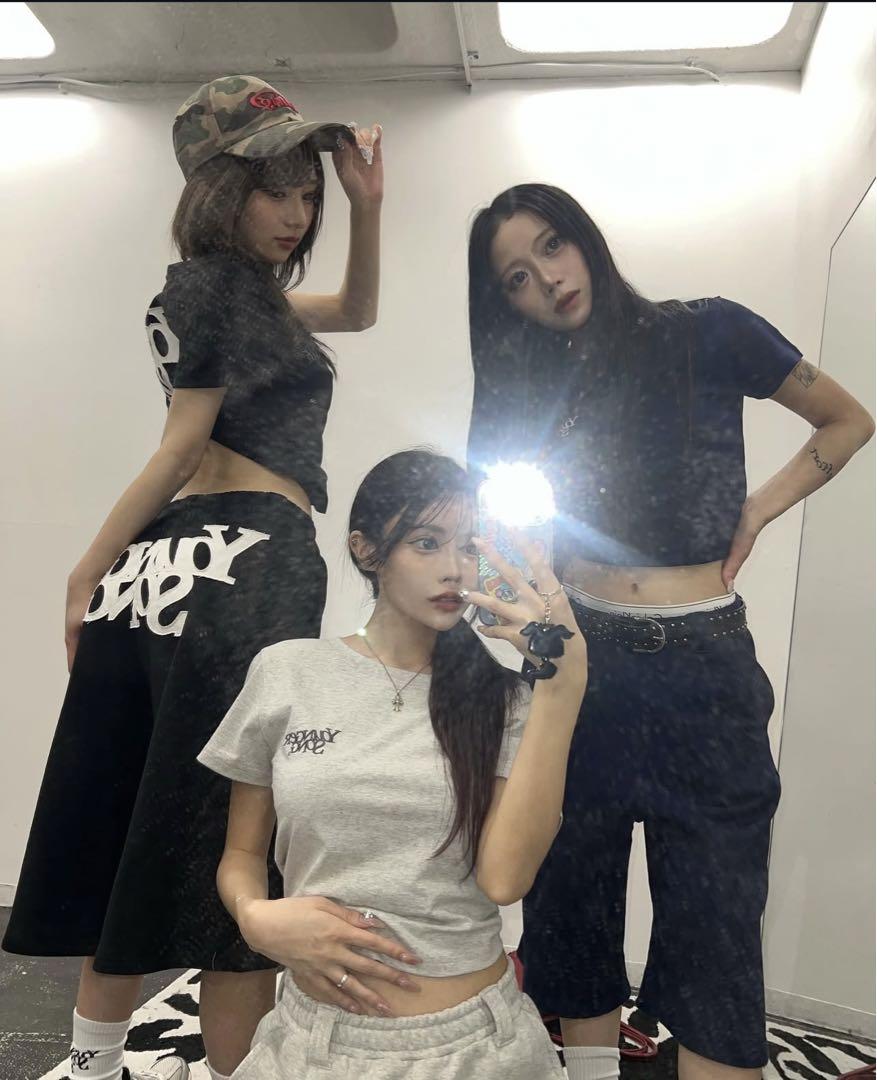 Younger Song セットアップ Tシャツ＋パンツ