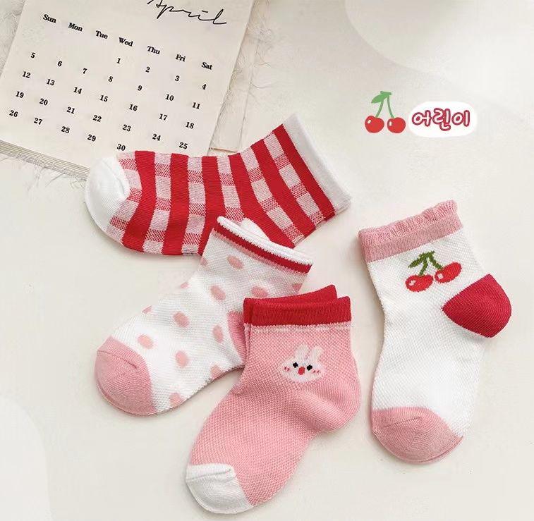 新品子供靴下4足セット15-18cm 可愛いキッズソックス - メルカリ 新品子供靴下4足セット15-18cm 可愛いキッズソックス - メルカリ