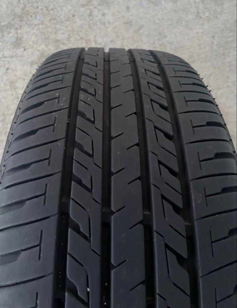 バリ山　安心の純正　215/55R17 ヴェゼル　オデッセイ