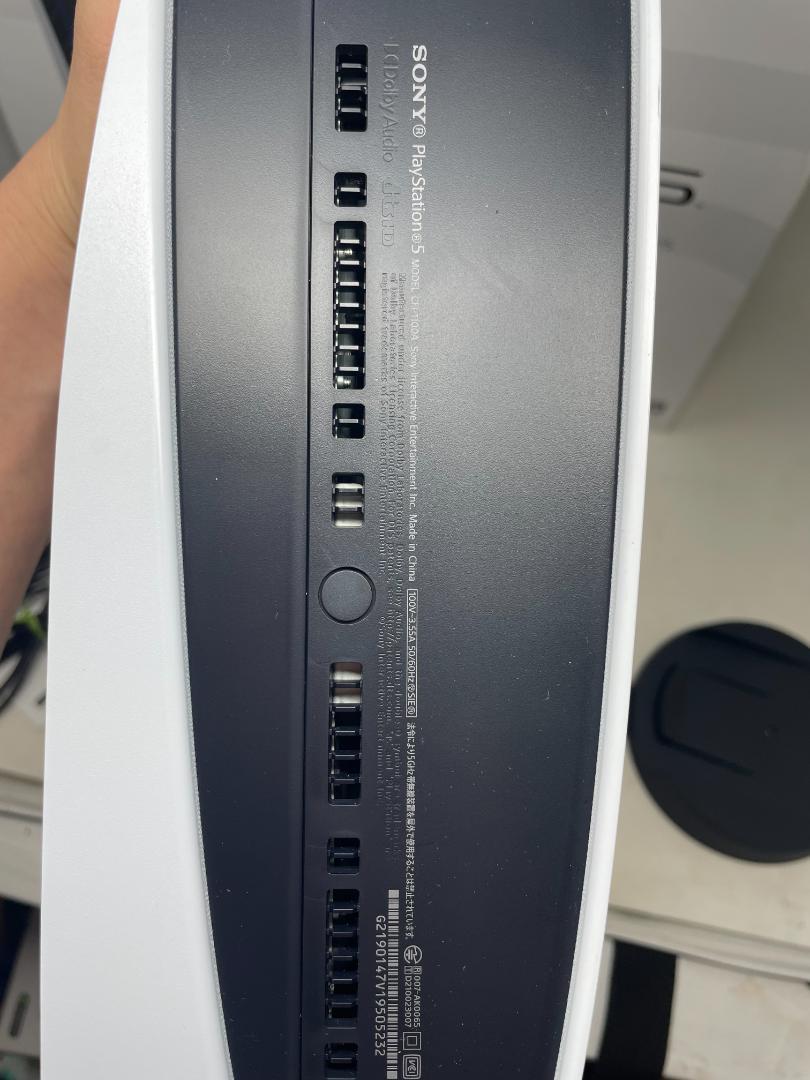 PlayStation 5 CFI-1100A ディスクモデル