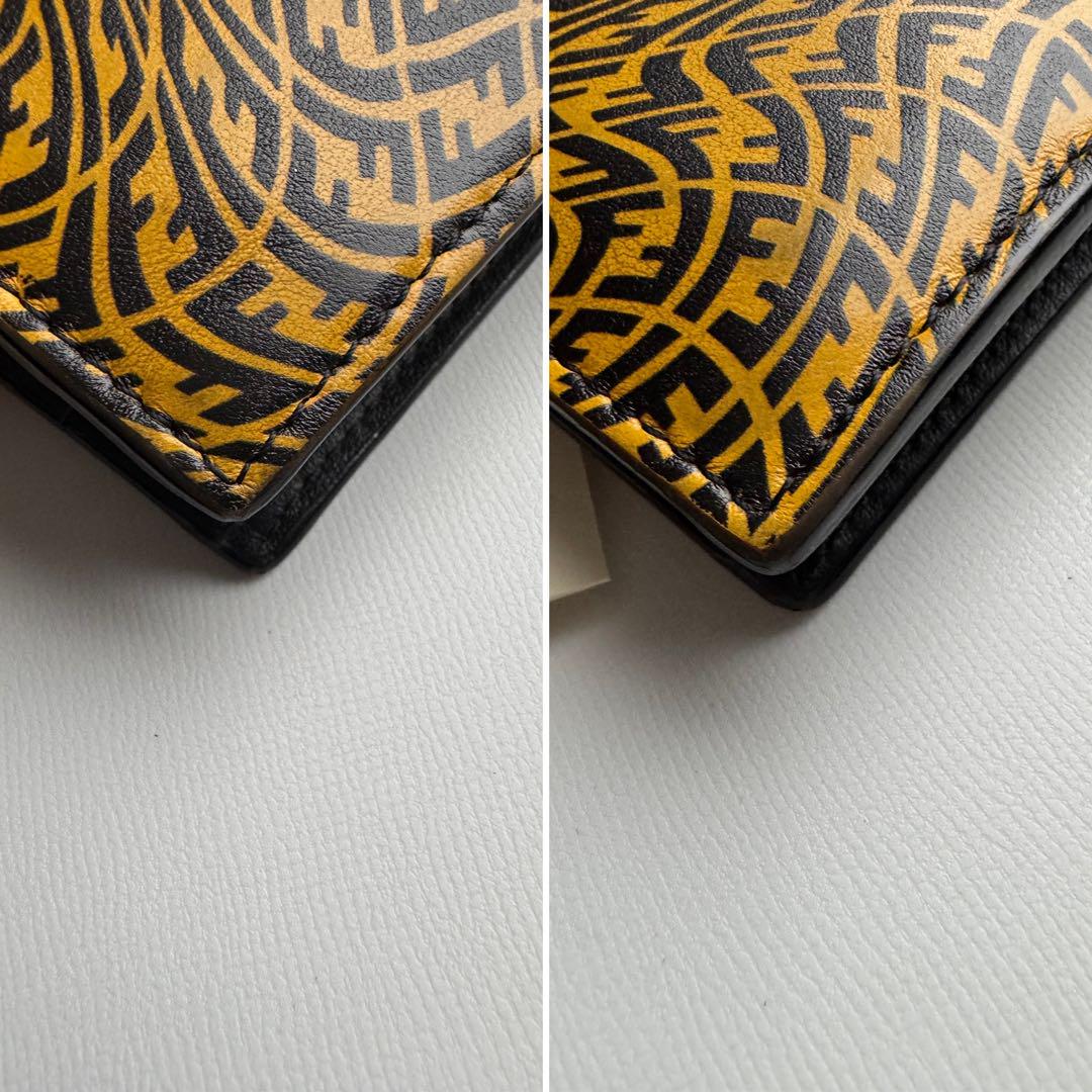 【極上美品】 568 FENDI フェンディ  2つ折り財布