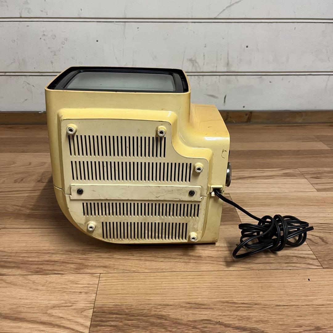 白黒テレビ　ジャンク品　黄色　日立製作所