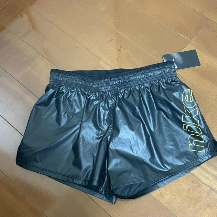 ナイキ Mサイズ Nike ショートパンツ ランニング トレーニング レディース 即出荷 ナイキ Mサイズ Nike ショートパンツ ランニング トレーニング レディース 即出荷