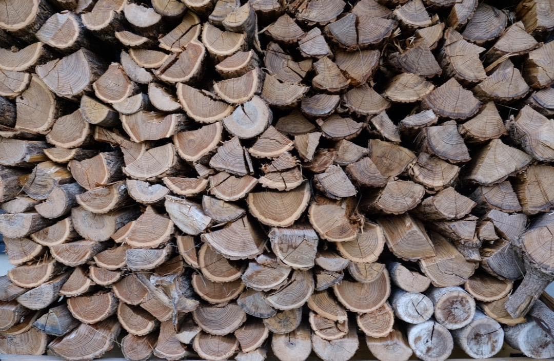 楢の薪 乾燥済40cm 1m3分 軽トラ１台分 OLIVEOS_COM_TR