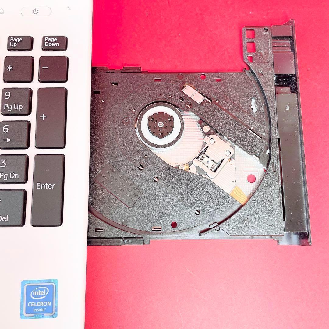 サクサク動く✨️薄型VAIOおしゃれゴールド×白ノートパソコン❣️カメラ付きSSD