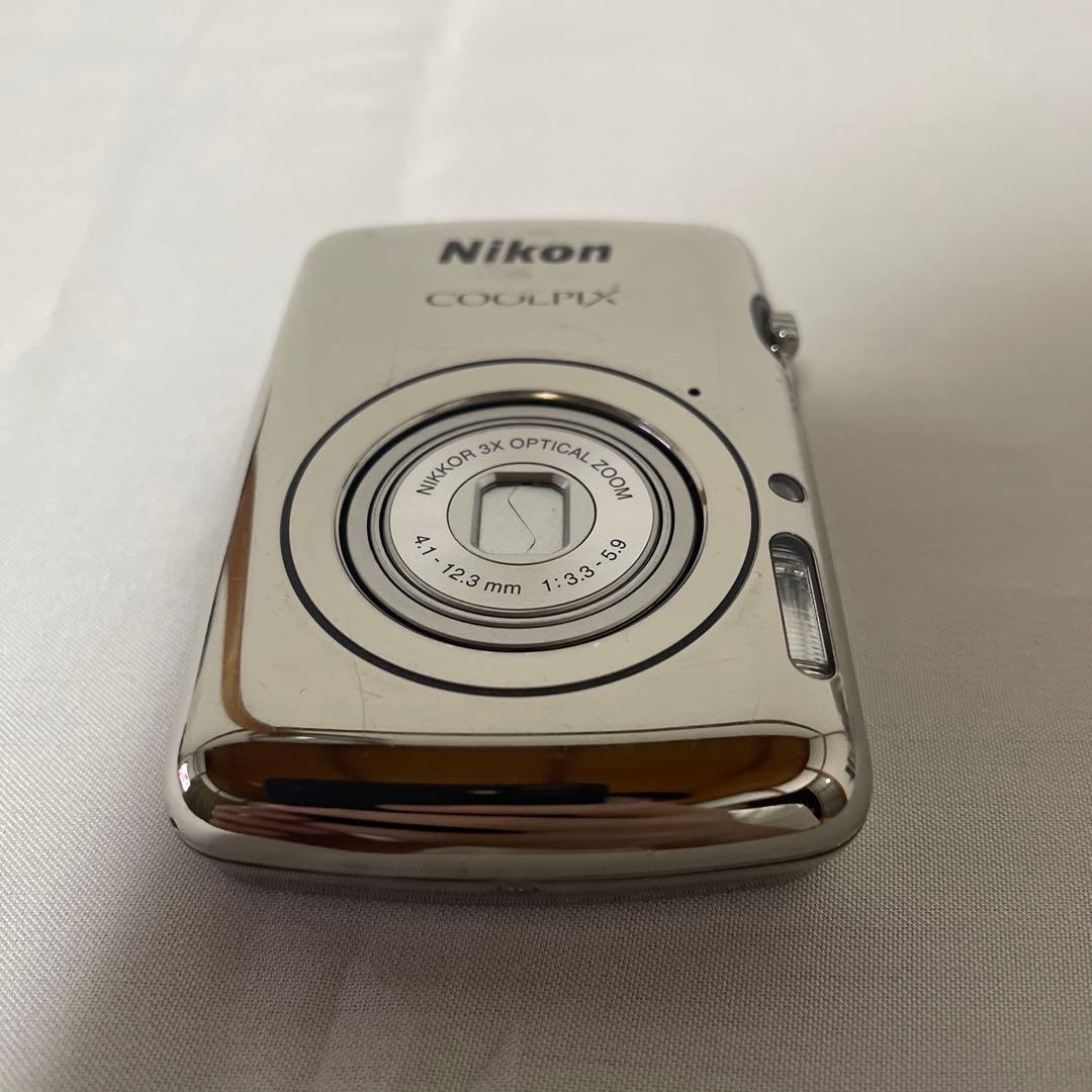 Nikon COOLPIX S01 SILVER クールピクス ニコン デジタルカメラ