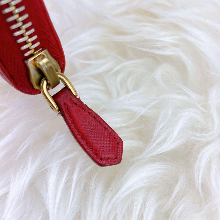 をさせてい ✨美品✨ ラウンドファスナー アイコン サフィアーノ 9kQLf-m13080943693 PRADA 長財布 レッド すので