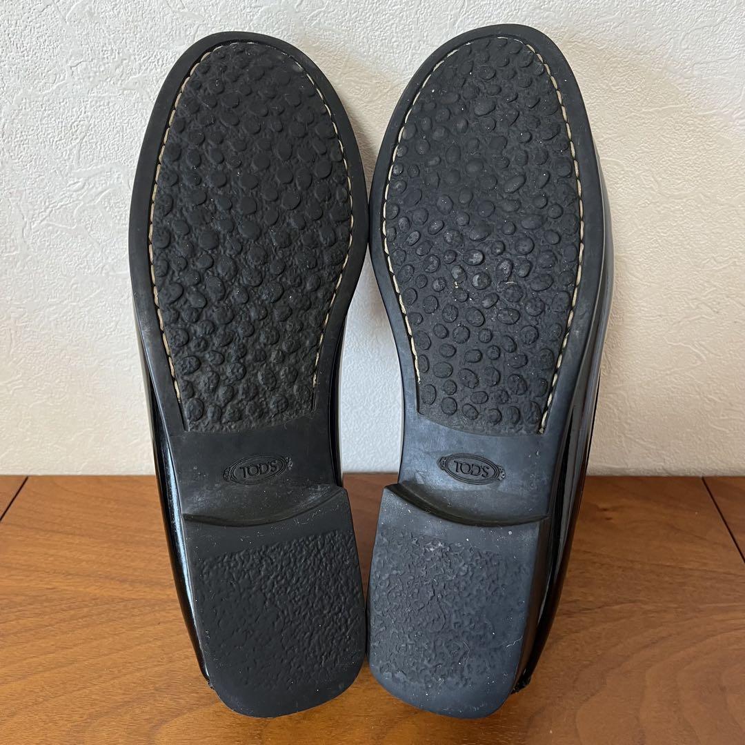 TOD'S エナメルコインローファー ドライビングシューズ