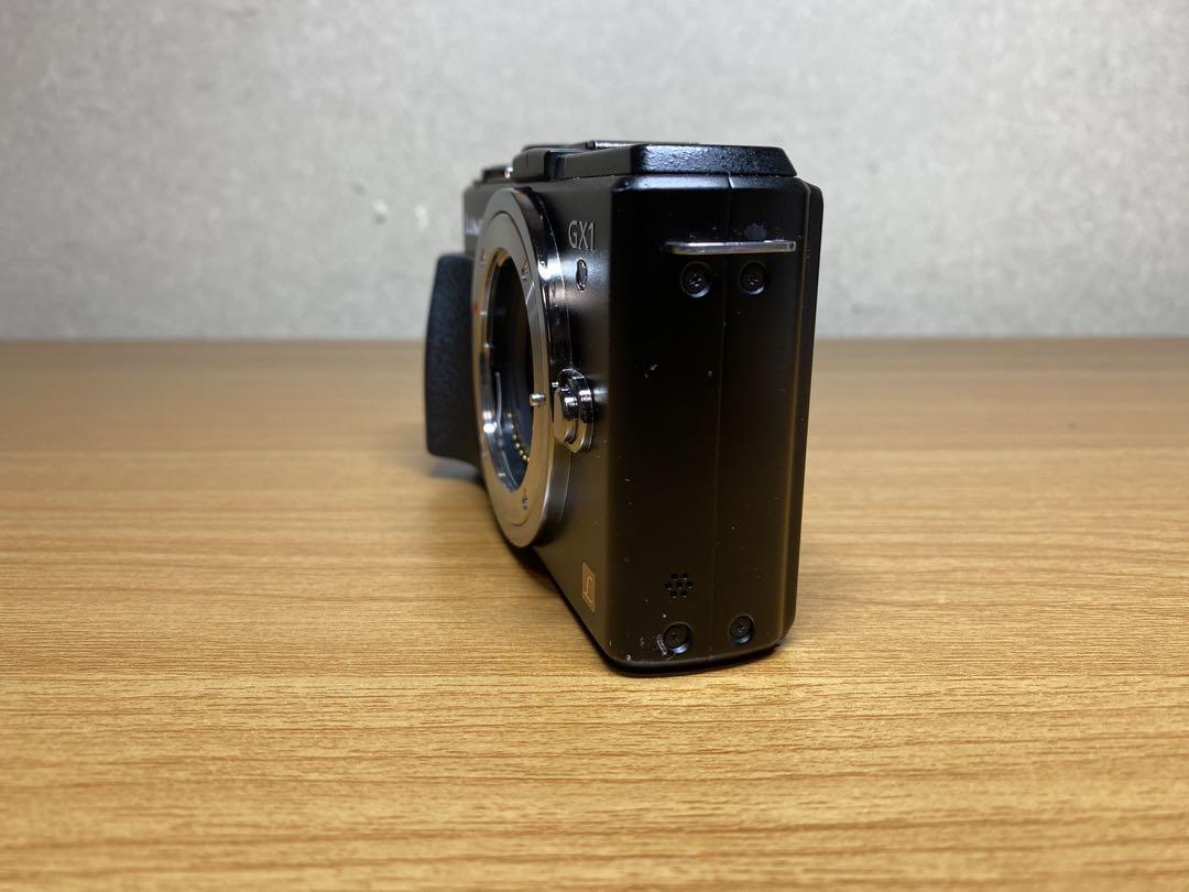 LUMIX GX1 ミラーレスカメラ　本体、バッテリー、4GBSDカード