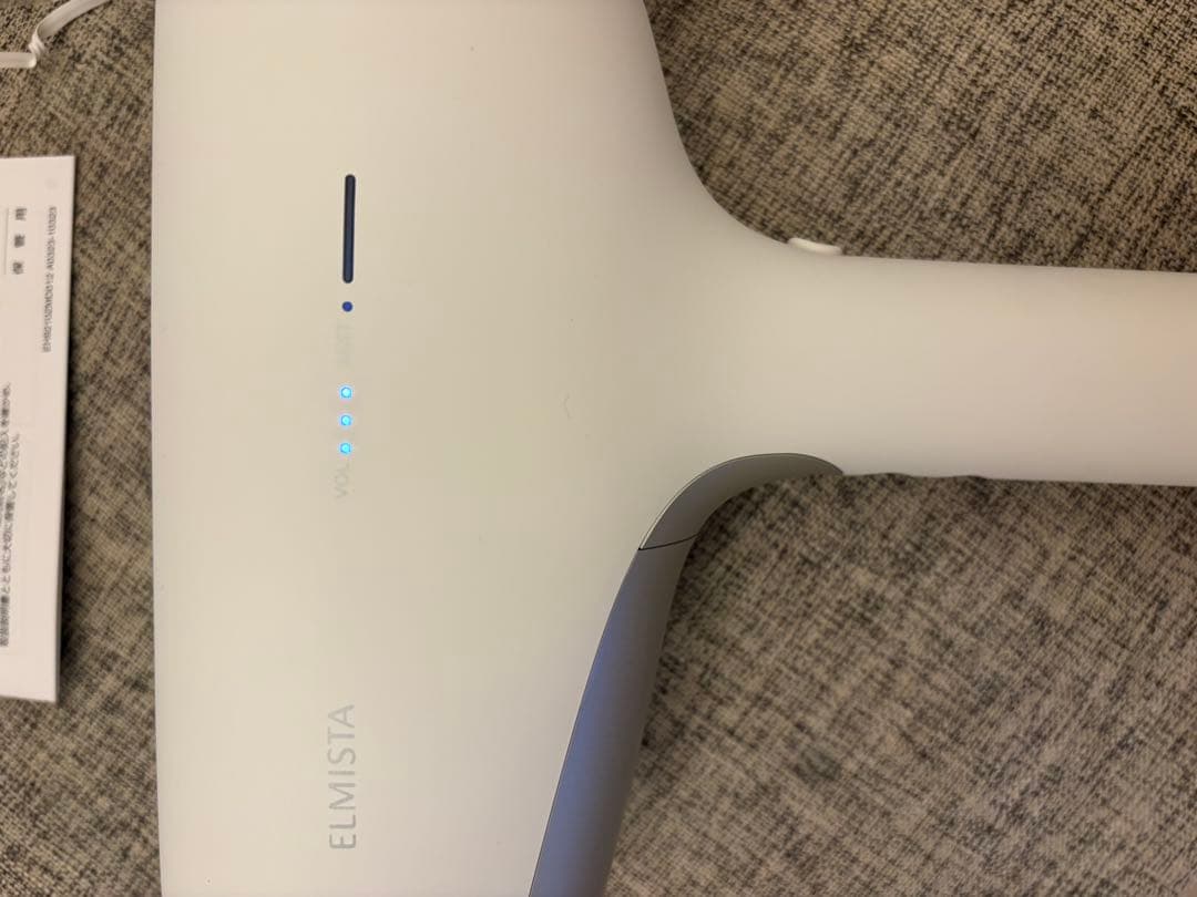 ELMISTA ドライヤー美容家電 美容液付き ELMISTA ドライヤー美容家電 美容液付き