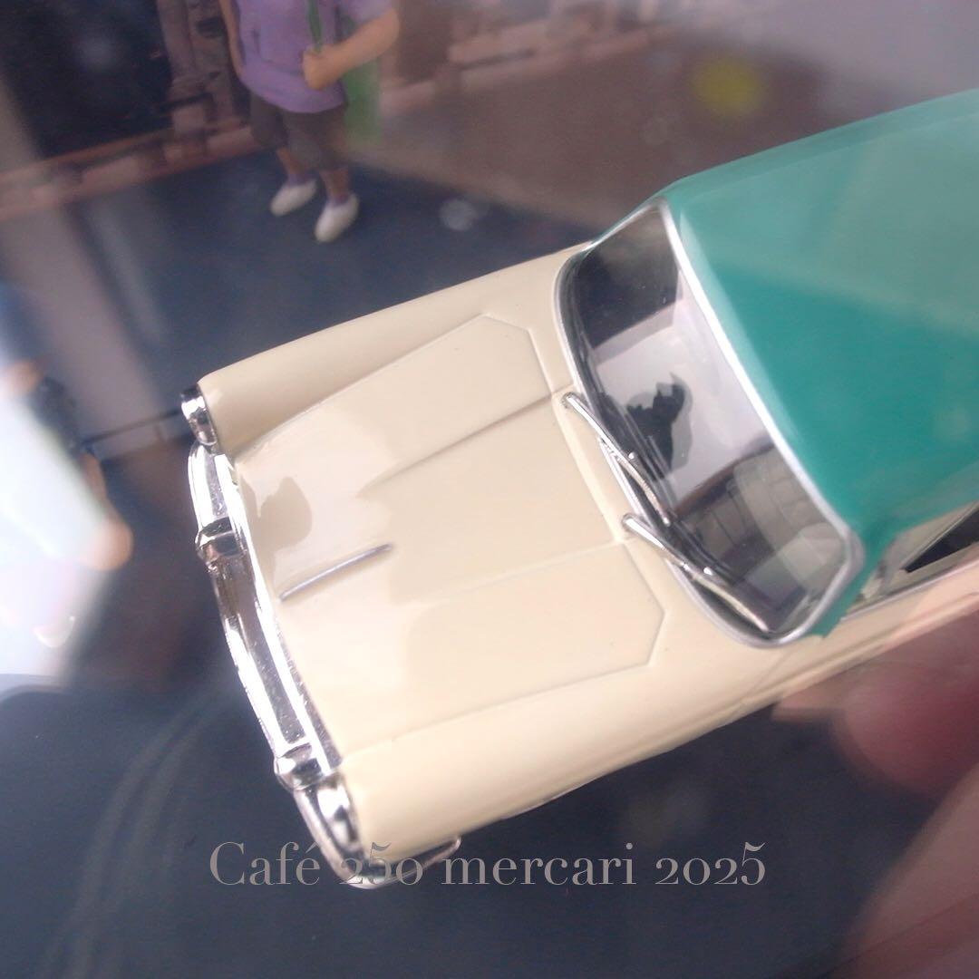 ミニカー Altaya La ROUTE BLEUE Austin Cambridge