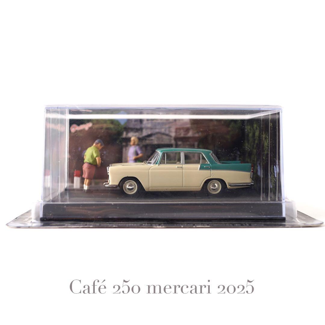 ミニカー Altaya La ROUTE BLEUE Austin Cambridge