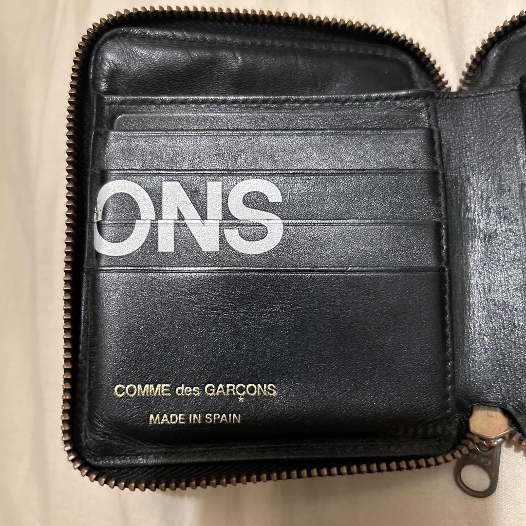 COMME des GARÇONS ブラック二つ折り財布