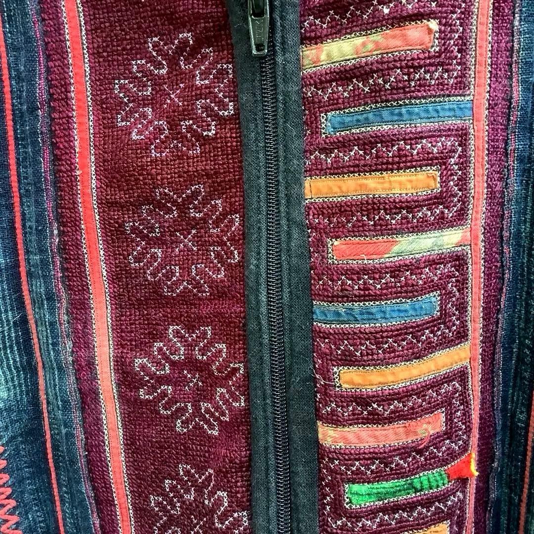 モン族の古布で仕立てた