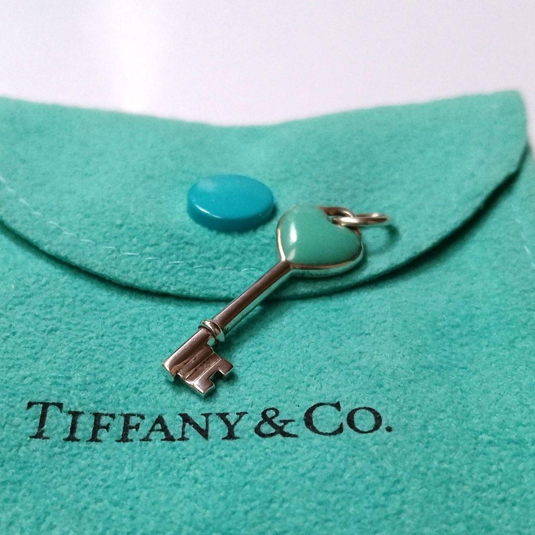 TIFFANY ターコイズブルー ハートキー ネックレスチャーム シルバー TIFFANY ターコイズブルー ハートキー ネックレスチャーム シルバー