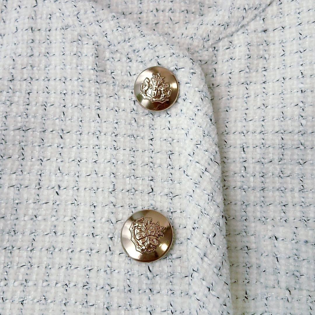 極美品 セルフォード 2025 パイピングショートジャケット 36 ツイード 白 極美品 セルフォード 2025 パイピングショートジャケット 36 ツイード 白