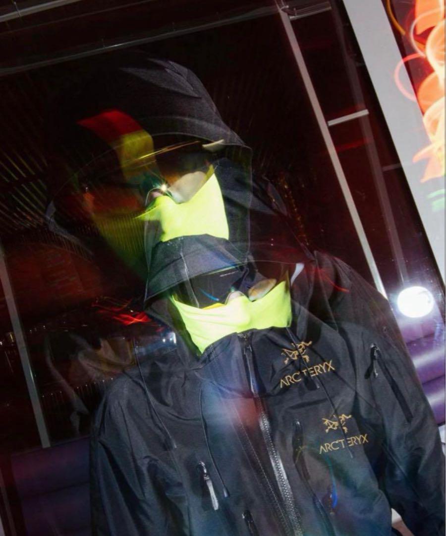 超希少 arc'teryx alpha sv M canada 24k - メルカリ