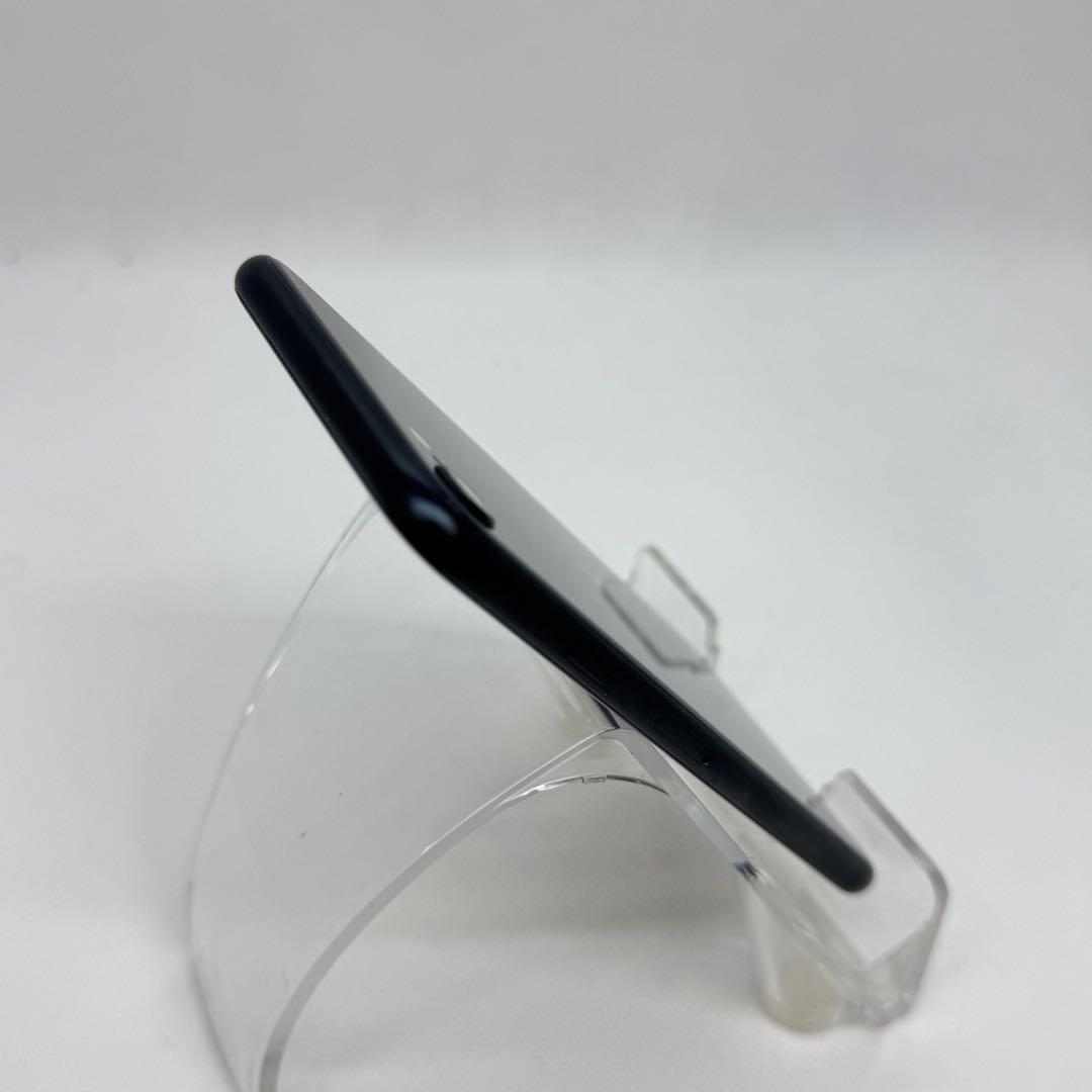 ユ*ン様 極美品 iPhone Se第3世代(Se3)ミッドナイトSIMフリー
