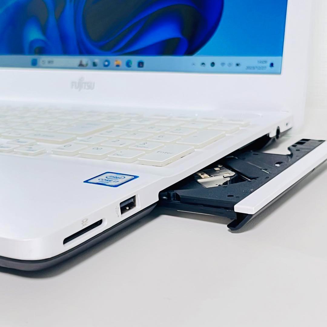オフィス付きノートパソコン■SSD1TB■メモリ16GB■高性能富士通製i7搭載 画像6