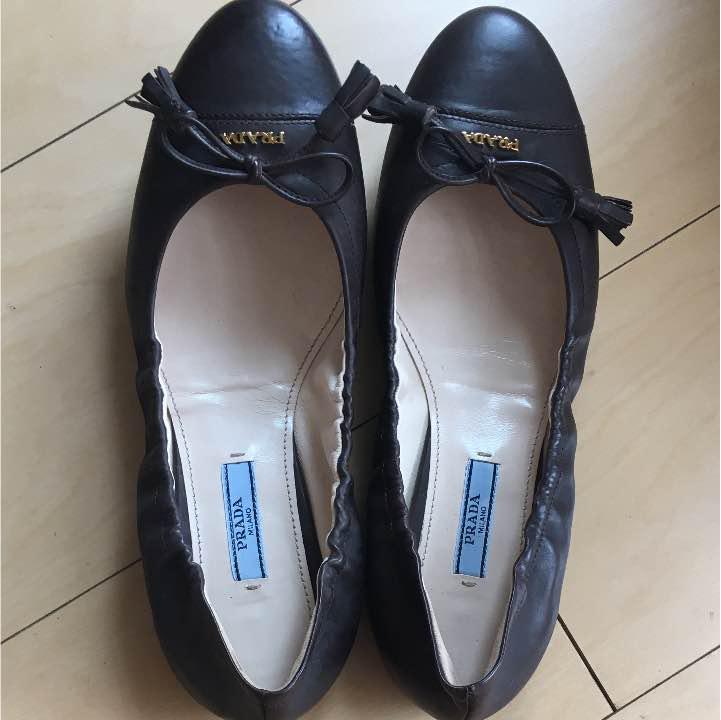 PRADA バレエシューズ ファッションの