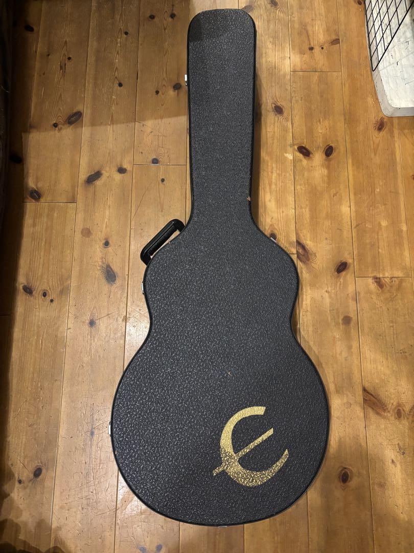 Epiphone セミアコ ハードケースギター