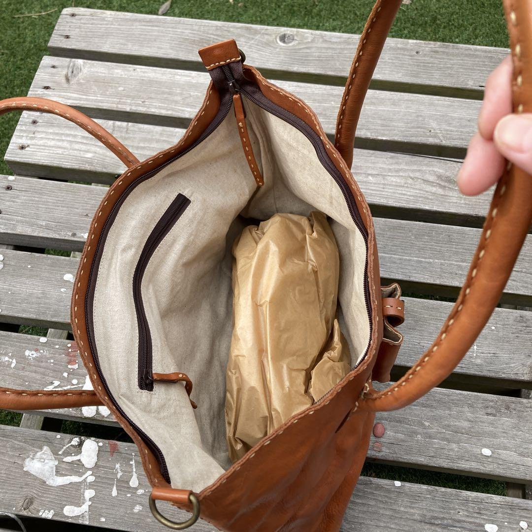 ハンドメイド革バッグ