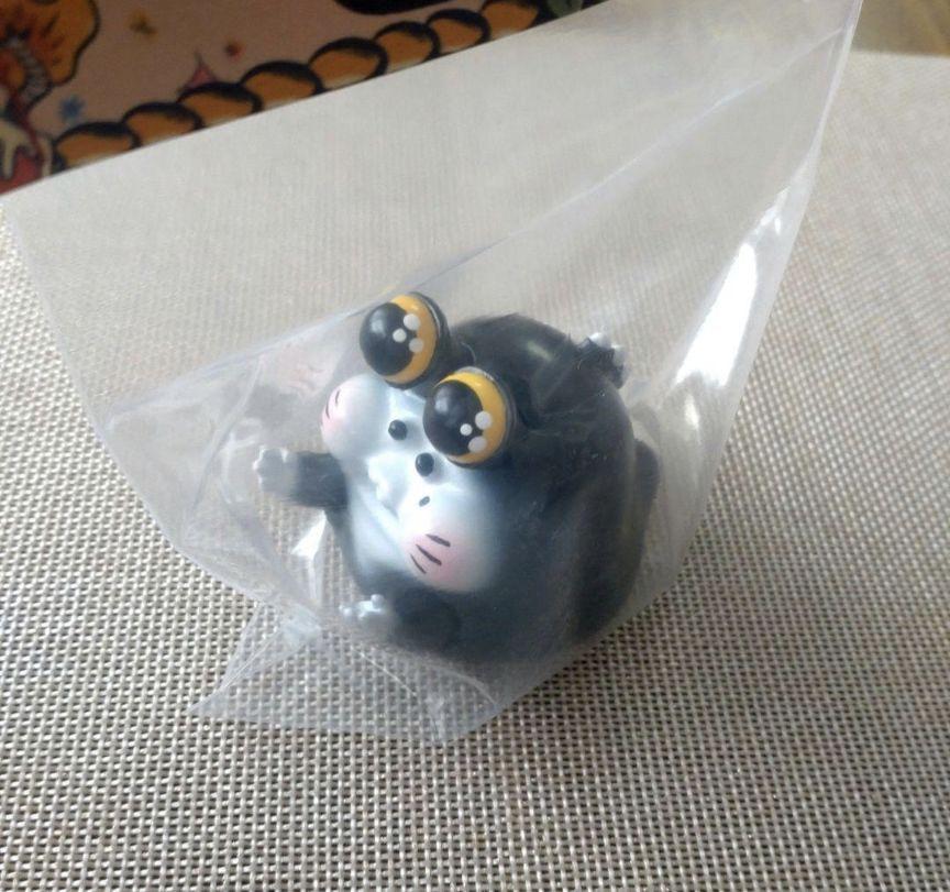ソフビ　八割れ猫スノら　ナメクジスノら