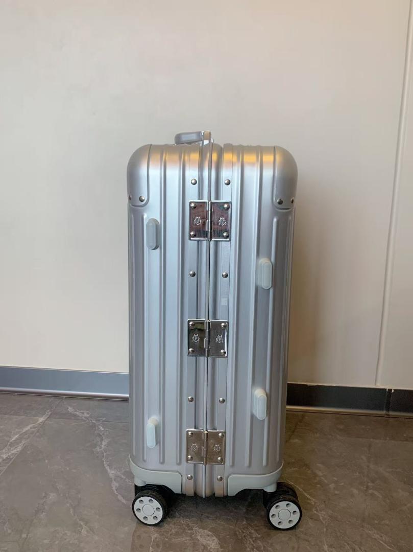 リモワ スーツケース オリジナル 36L 機内持ち込み可
