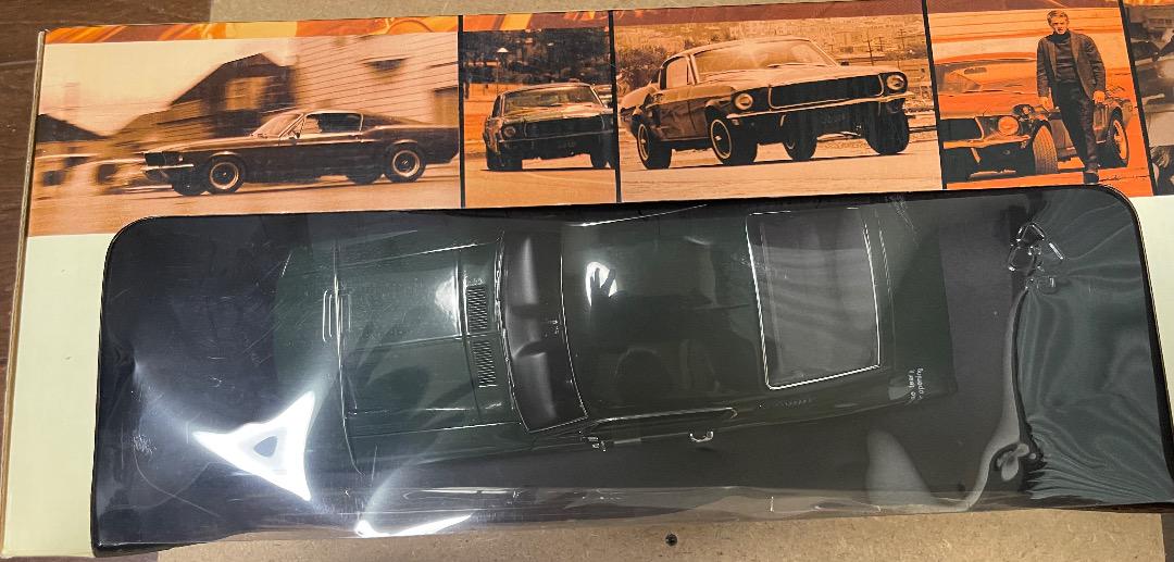 ミニカー 1968 Ford Mustang Steve McQueen Autoart