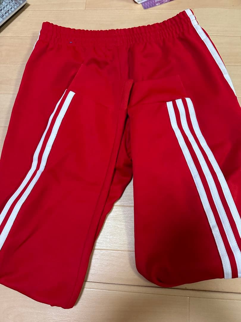 adidas レッド ジップアップジャージ M adidas レッド ジップアップジャージ M