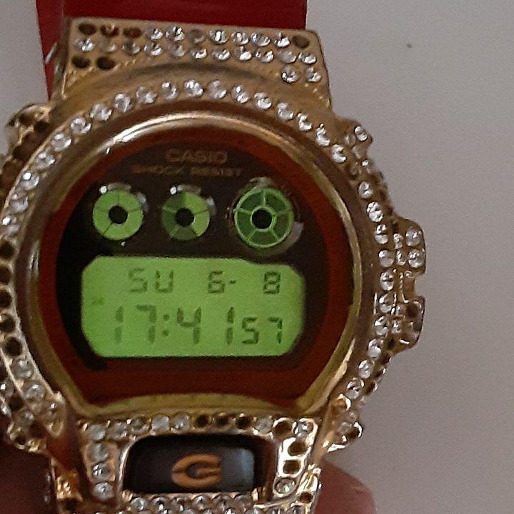 CASIO G-SHOCK DW-6900CB クレイジーカラーズ