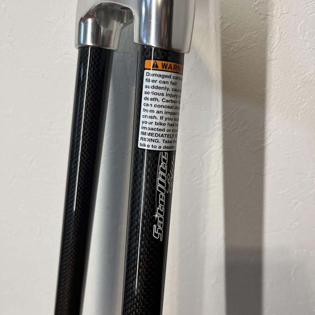 ボントレガー satellite elite カーボンフロントフォーク 700c