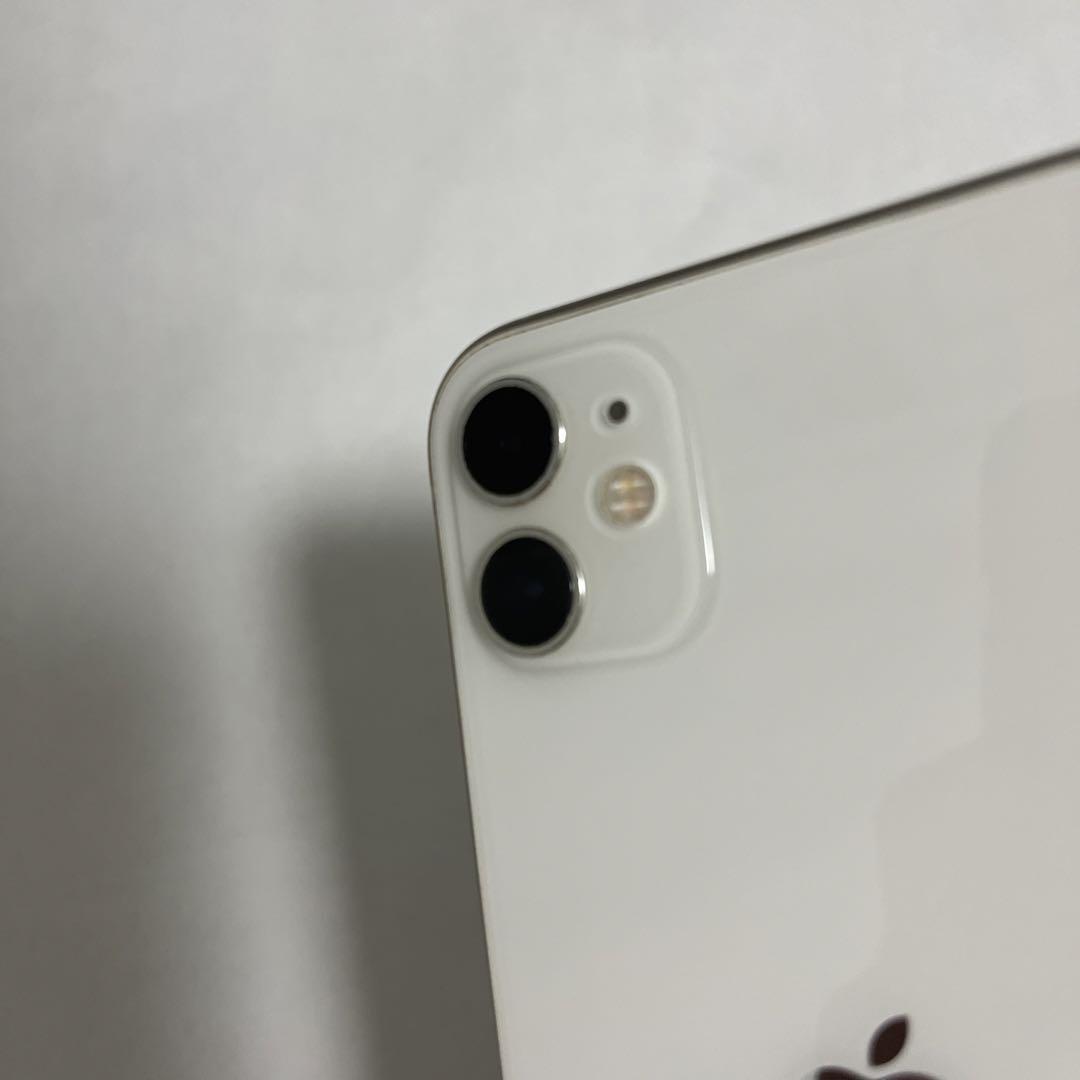 iPhone11 ホワイト64GB SIMフリー 箱付き キズ無し