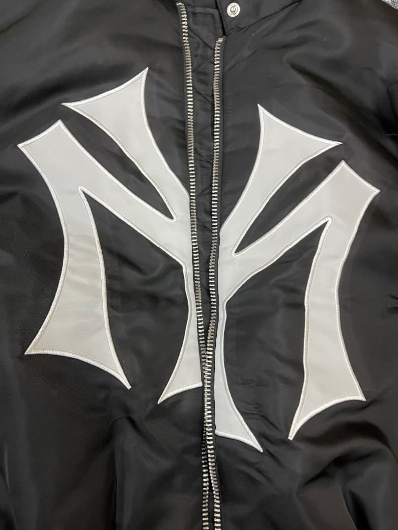 MOWALOLA MA-1 ボンバージャケット “MY CITY” M MOWALOLA MA-1 ボンバージャケット “MY CITY” M