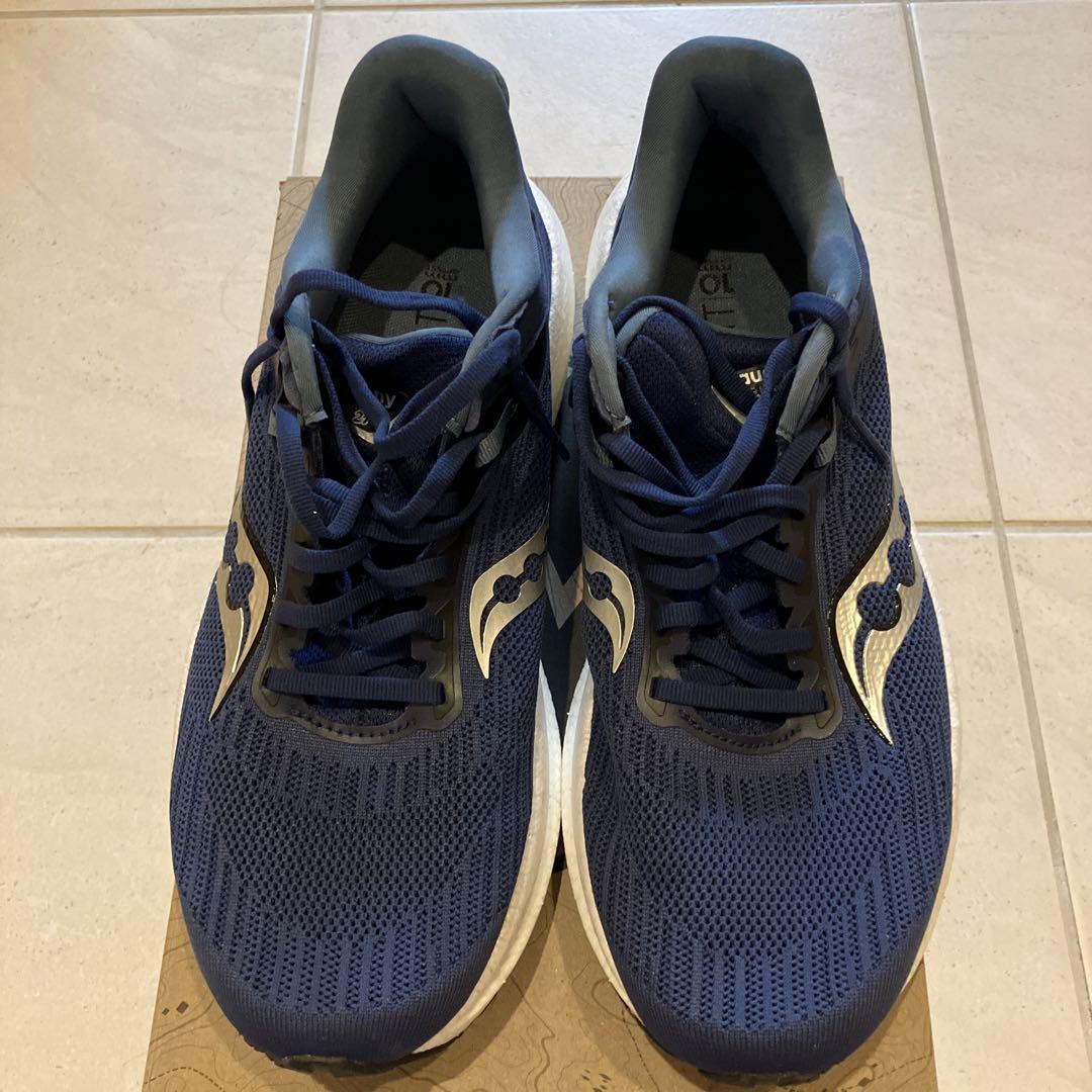 美品　サッカニー　トライアンフ21 28.0 Saucony TRIUMPH