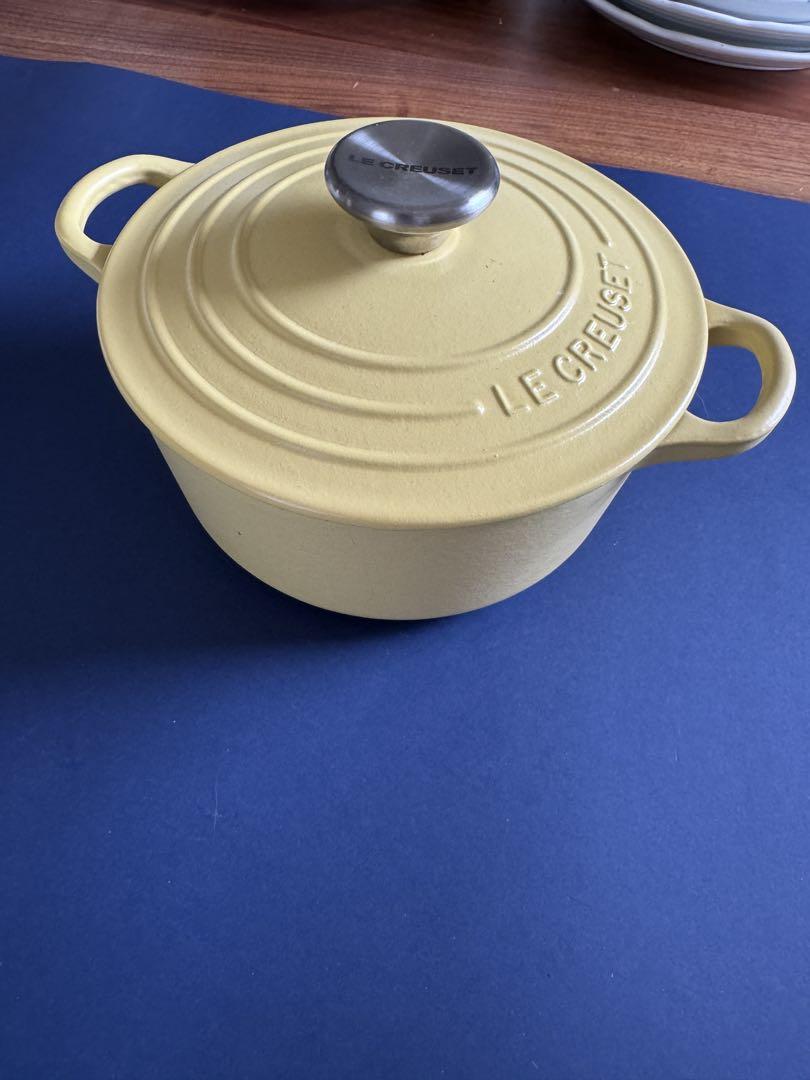 LE CREUSET 両手鍋 イエロー 鋳鉄製 18cm
