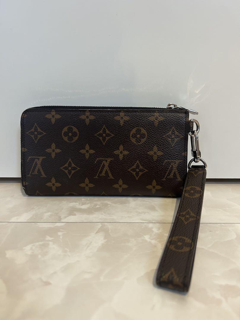 Louis Vuitton モノグラム長財布 ストラップ付き