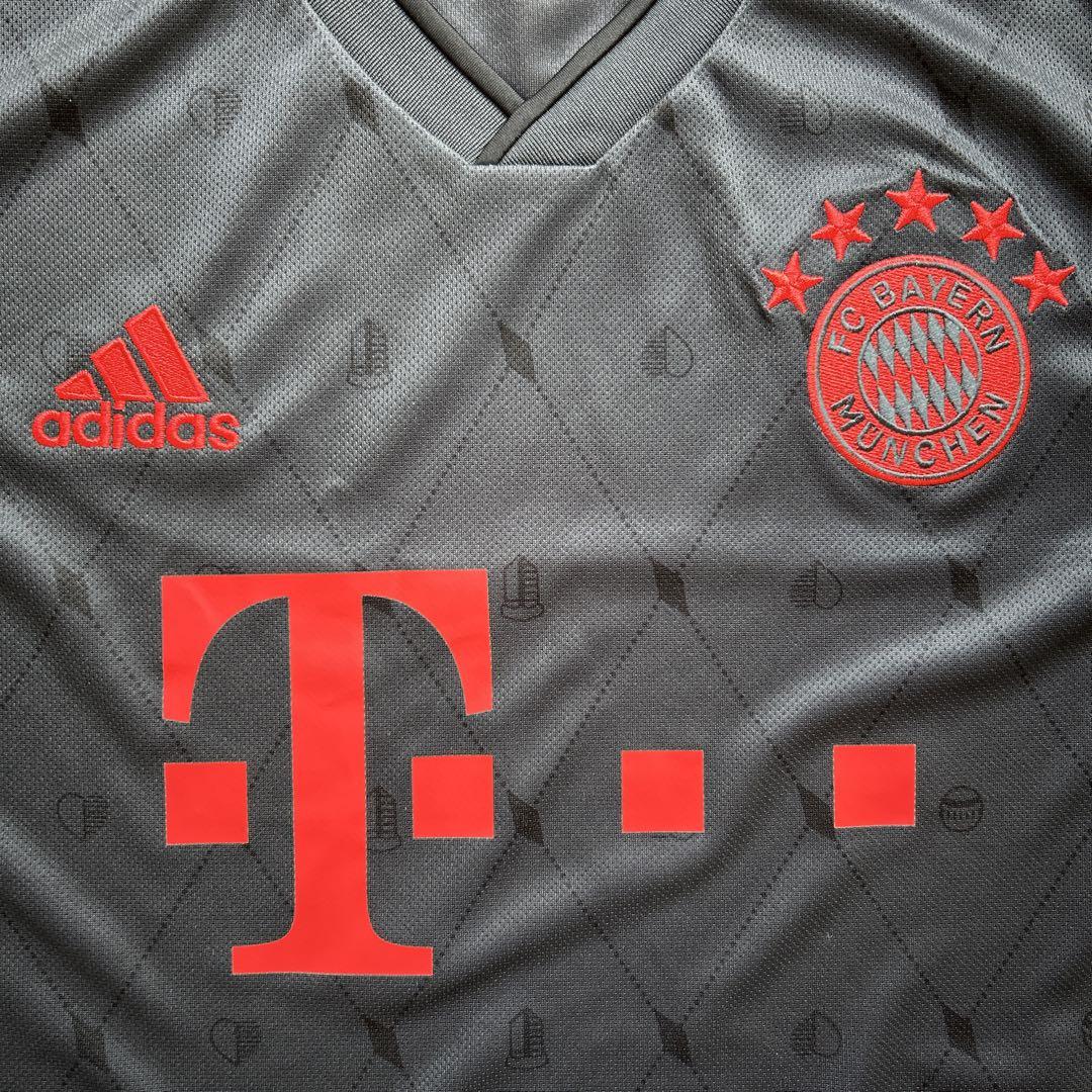 正規品新品☆バイエルンミュンヘン22/23サードユニフォームLサイズBayern