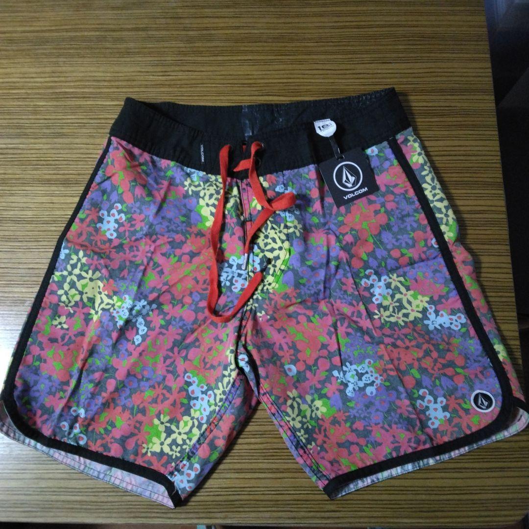 新品未使用】Volcom 花柄水着 サーフパンツ 28 - メルカリ